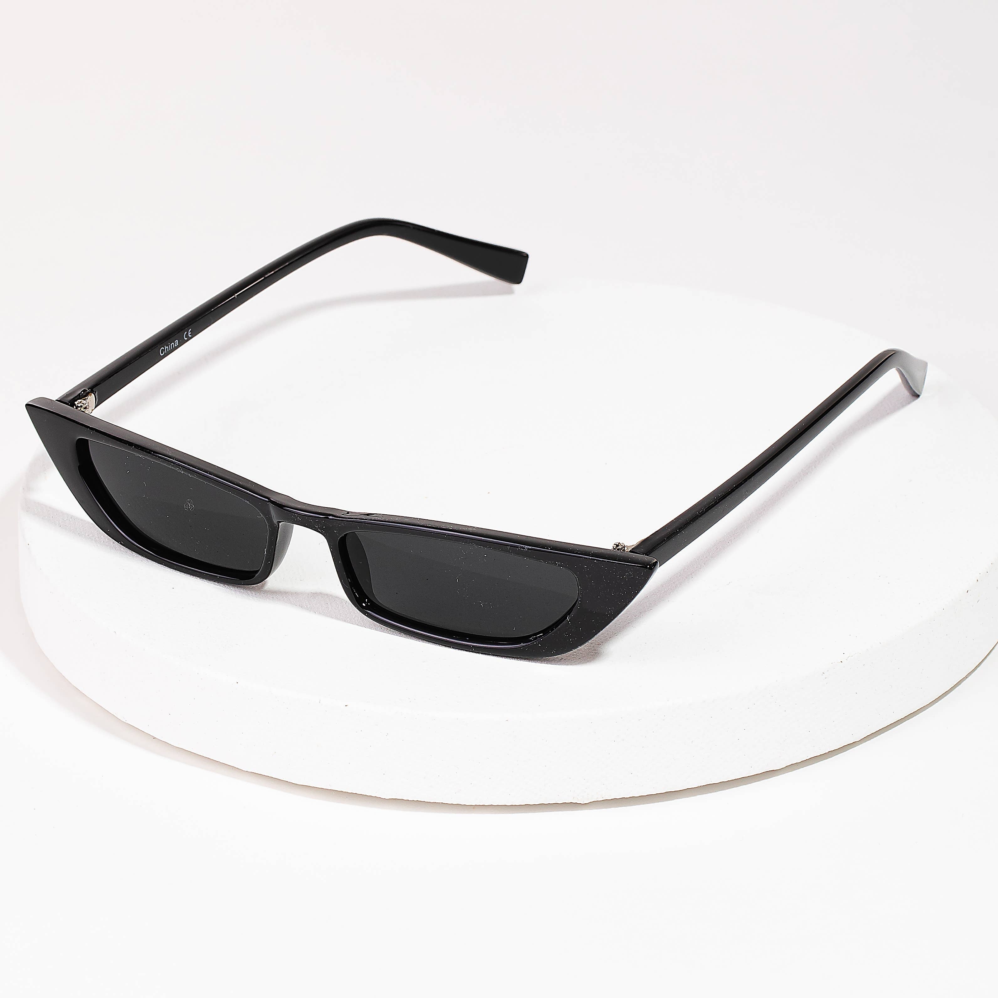 Juliet Metal Shield Sunglasses | Urban Outfitters Taiwan - Clothing, Music,  Home & Accessories